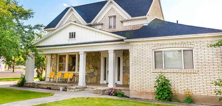 Why Homeowners in St. Petersburg Sell Their Houses After Losing a Job – And How We Can Help