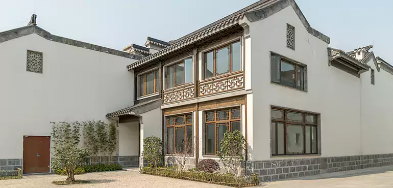 We Help St. Petersburg Homeowners Sell Squatter-Occupied Houses Quickly and Safely